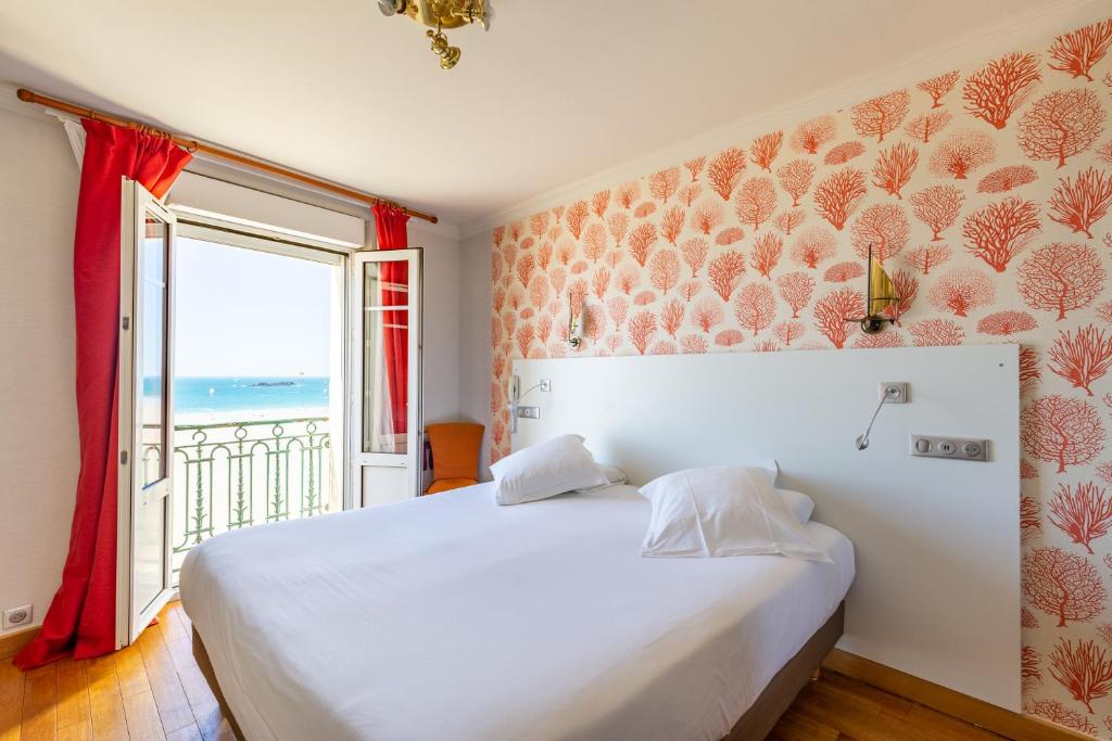 Hotel Kyriad Saint Malo Centre Plage - Superior Room With Sea View (2 People)