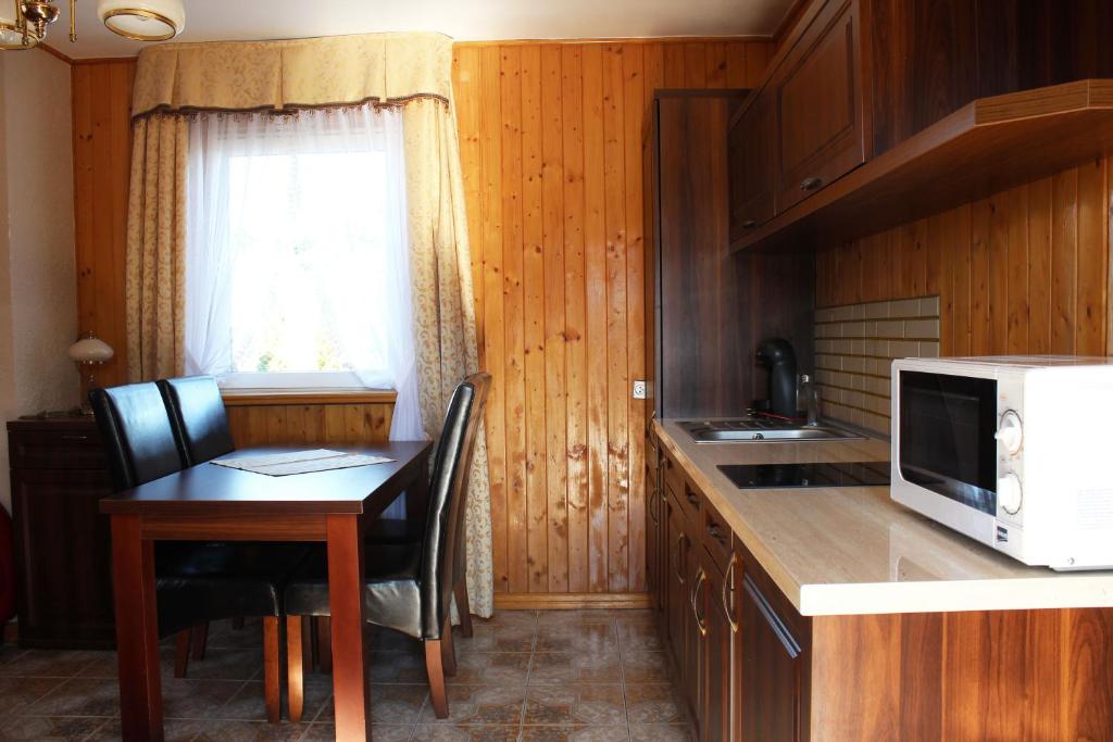 Ośrodek Wczasowy REWA - 木屋