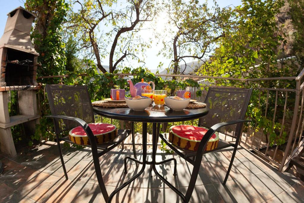 Charming House in Laroya + Jacuzzi - Housity
