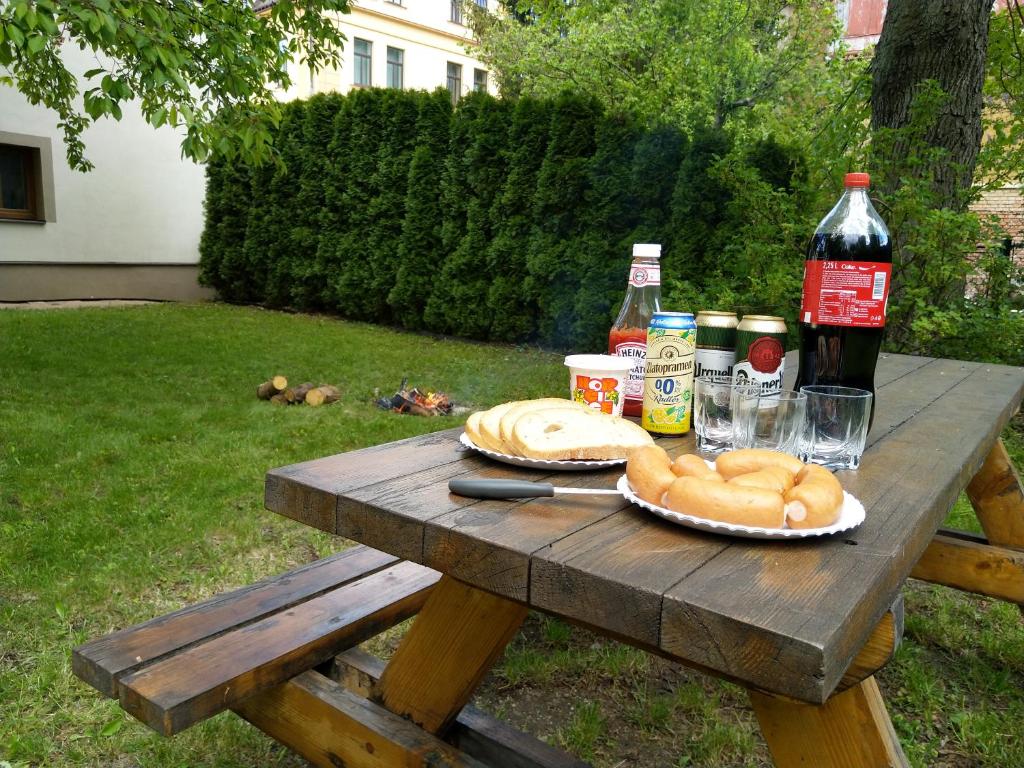 Jídlo v apartmánu nebo okolí