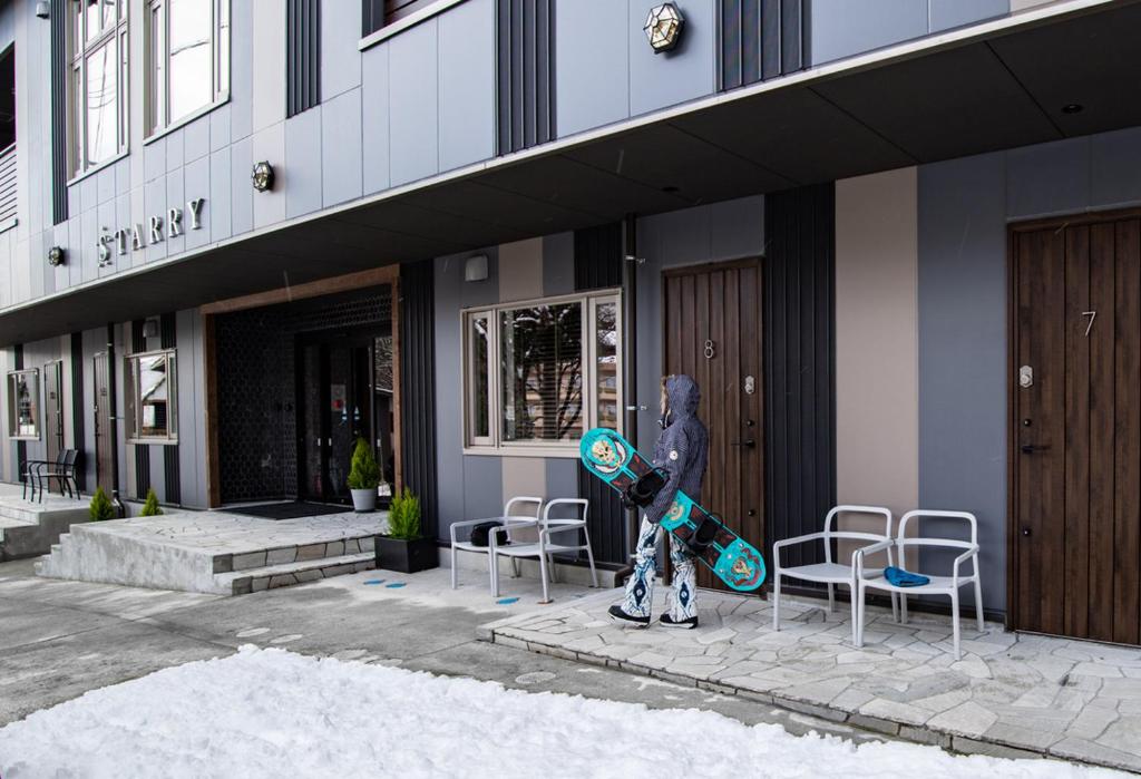 Budova, kde se aparthotel nachází
