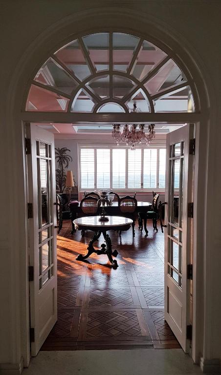 Fotografie z fotogalerie ubytování The Glenburn Penthouse v destinaci Kalkata