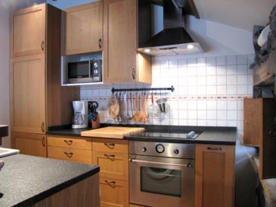 A kitchen or kitchenette at Apartamento rural Casa Arritxenea
