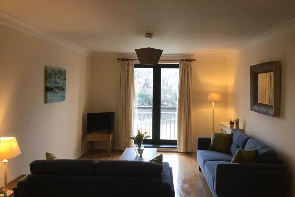 Waterfront apartment completely refurbished, Westport (updated prices 2024)