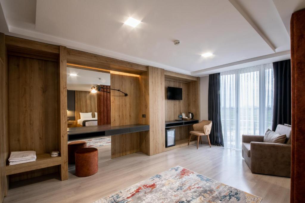 Adresin Hotel