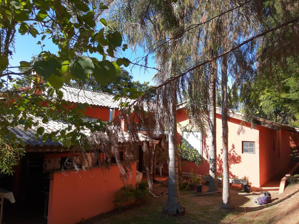  CHEZ ALE