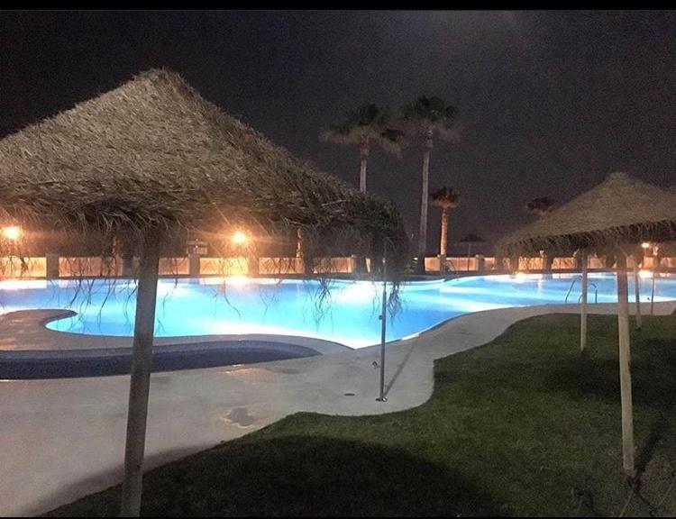 Primera Linea De Playa, Roquetas de Mar – Precios ...