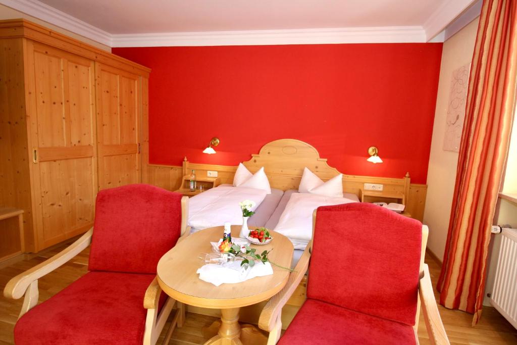 Kleines Hotel Edeltraud - Habitación Doble Con Balcón