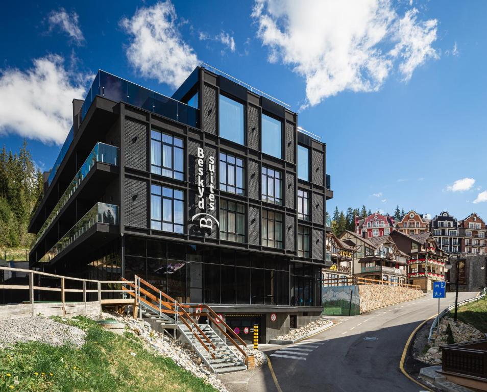 Budova, kde se aparthotel nachází