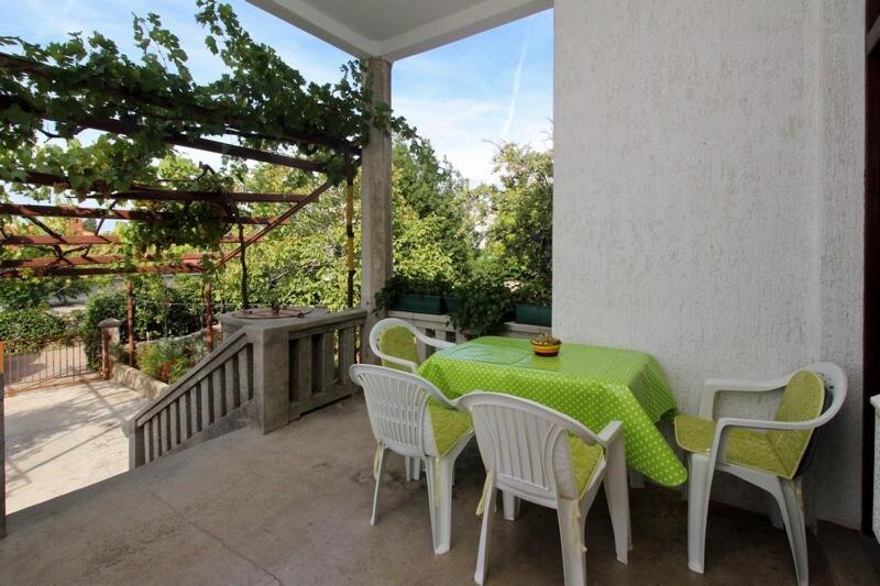 Appartment Punat - Appartement D'une Chambre