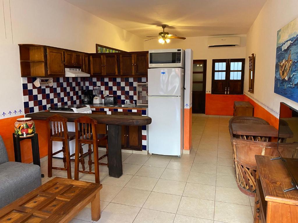 Kuchyň nebo kuchyňský kout v ubytování Villa Serena Centro Historico