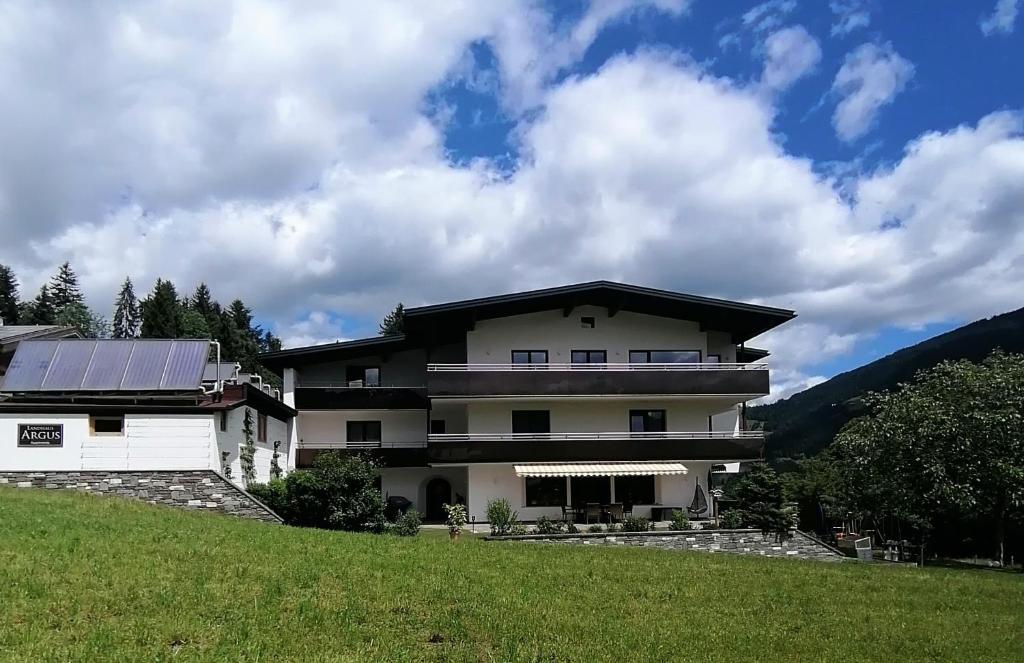 Příroda nedaleko apartmánu