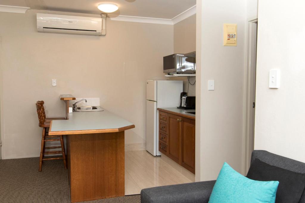 The Belmore Apartments Hotel photo