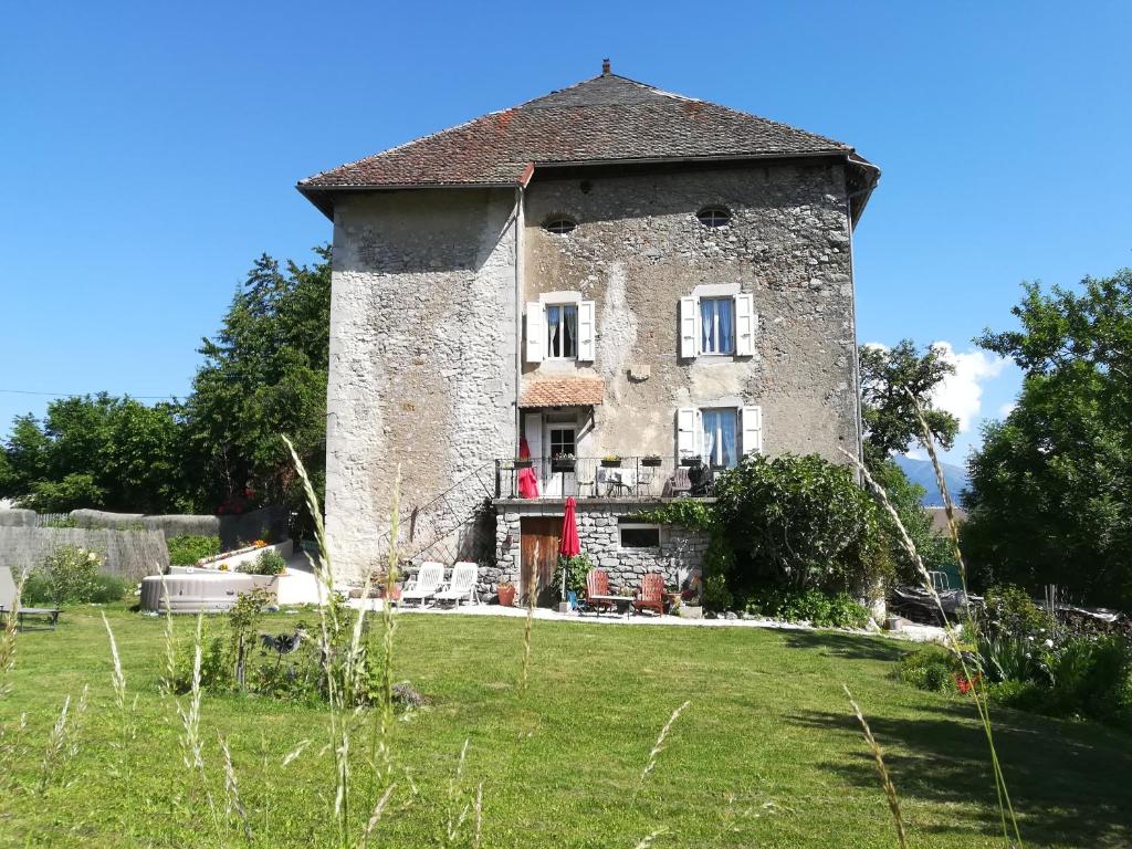 La Tour de Seythenex - Housity