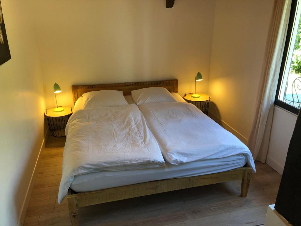 Postel nebo postele na pokoji v ubytování Villa Orcas