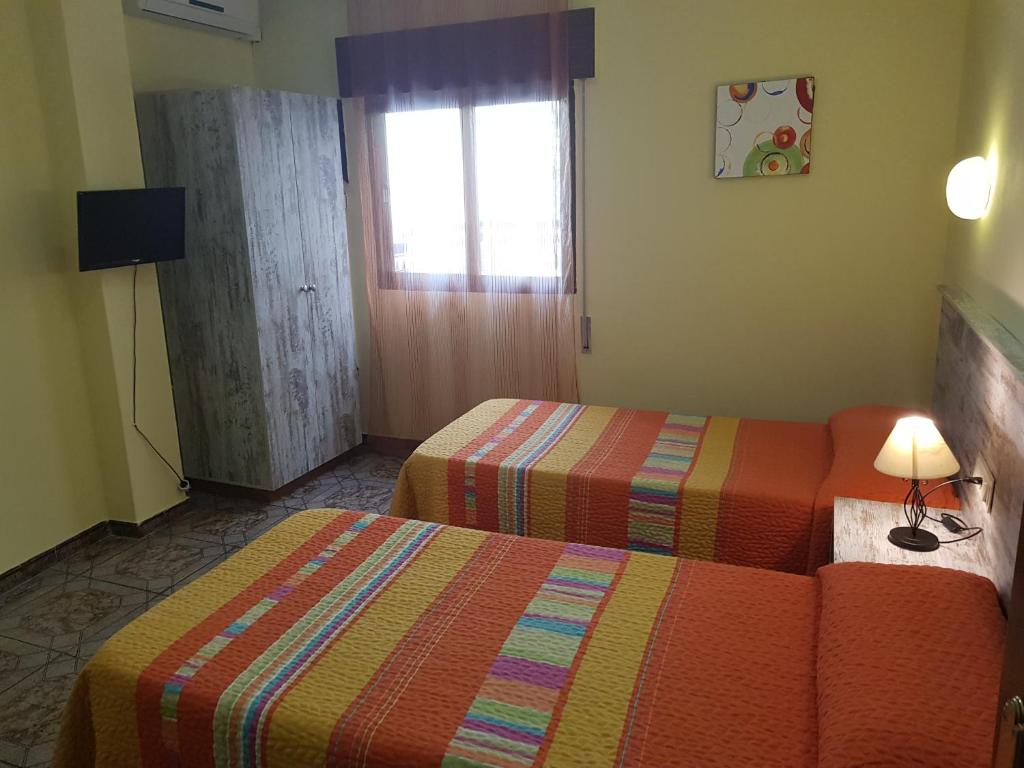 Hostal Virgen Del Rocío - Habitación Doble Con Baño Privado