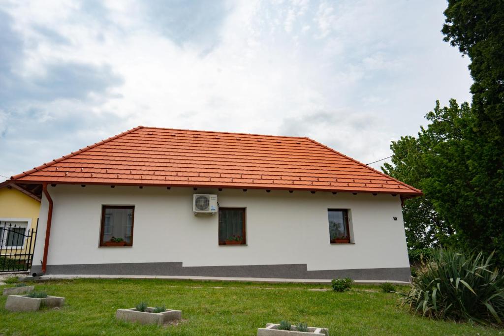 Budynek, w którym mieści się apartament
