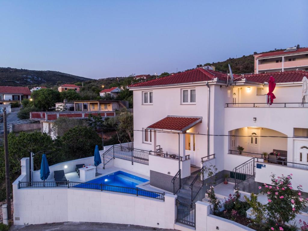 Bazén v ubytování Apartment Villa Octopus nebo v jeho okolí