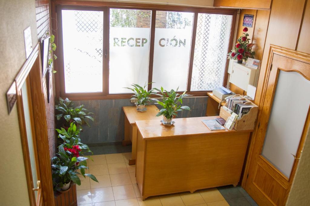 Kuchyňa alebo kuchynka v ubytovaní Hostelería La Palmera De Miajadas SL