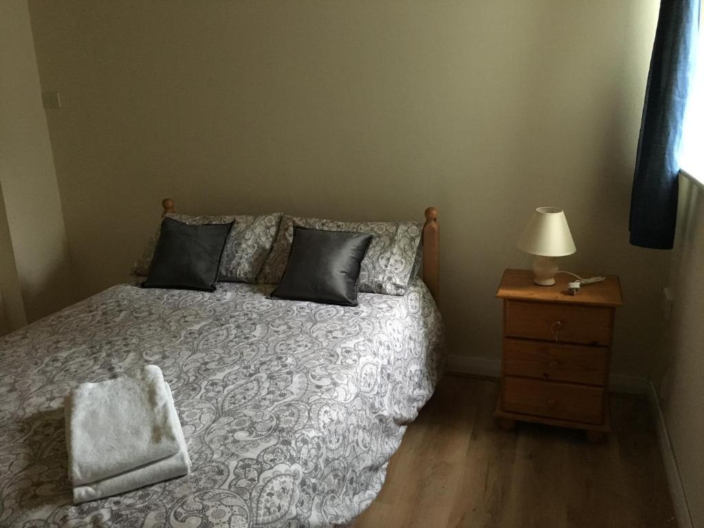 Postel nebo postele na pokoji v ubytování Double Rooms & Twin Rooms Rahoon