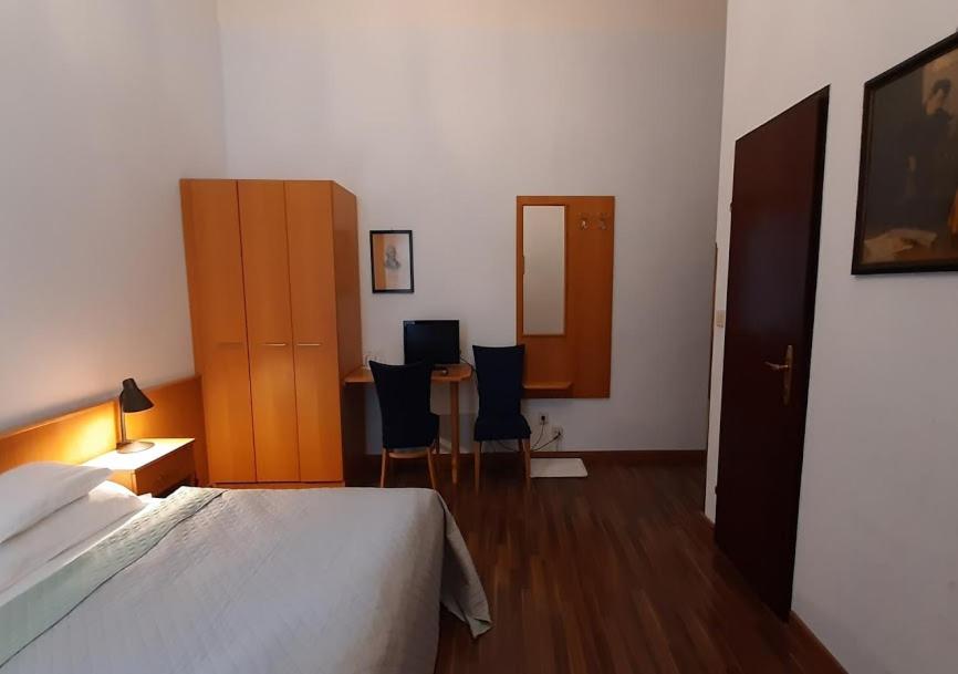 Postel nebo postele na pokoji v ubytování Pension Lerner