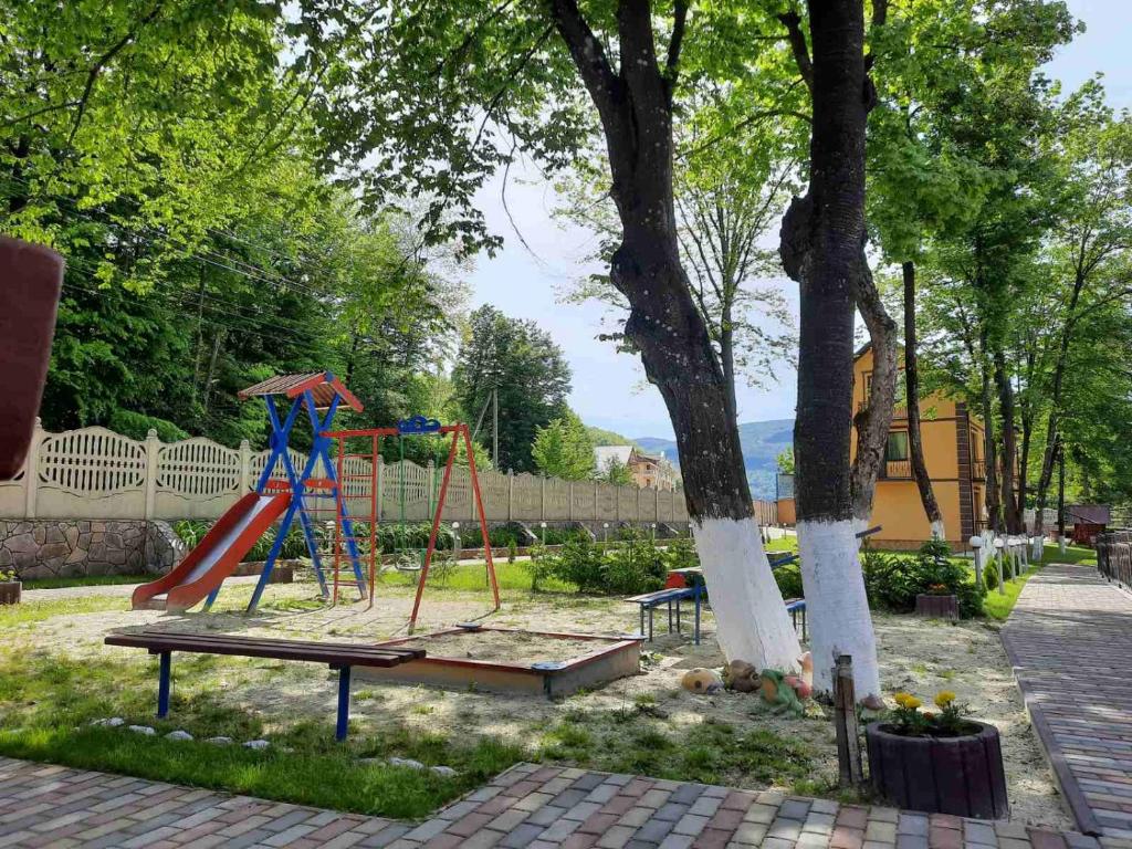 Herní místnost nebo prostor pro děti v ubytování Apartments in Polyana