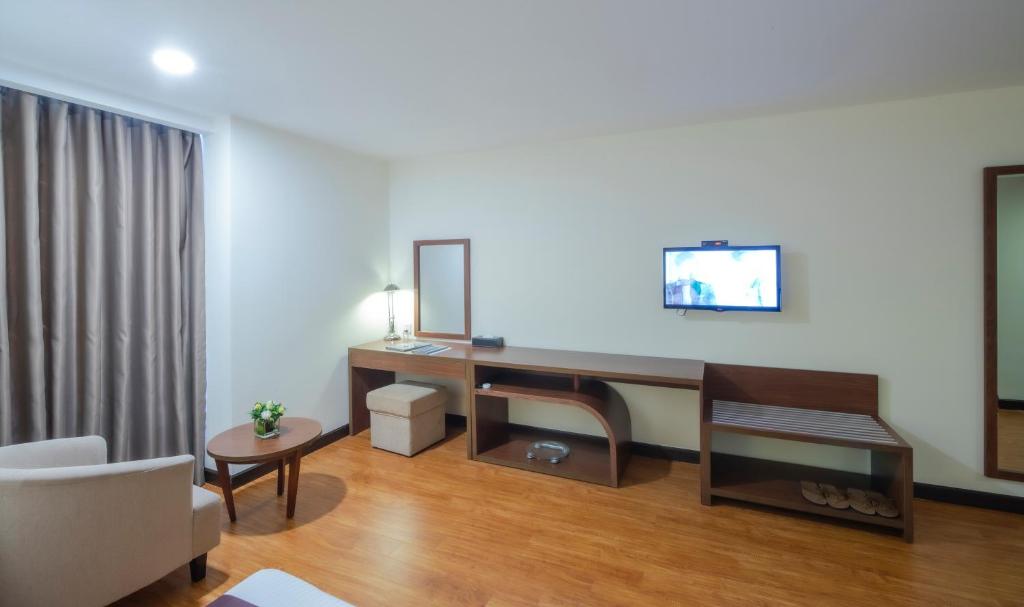 Muong Thanh Grand Da Nang Hotel - Superior Zweibettzimmer Mit Badewanne