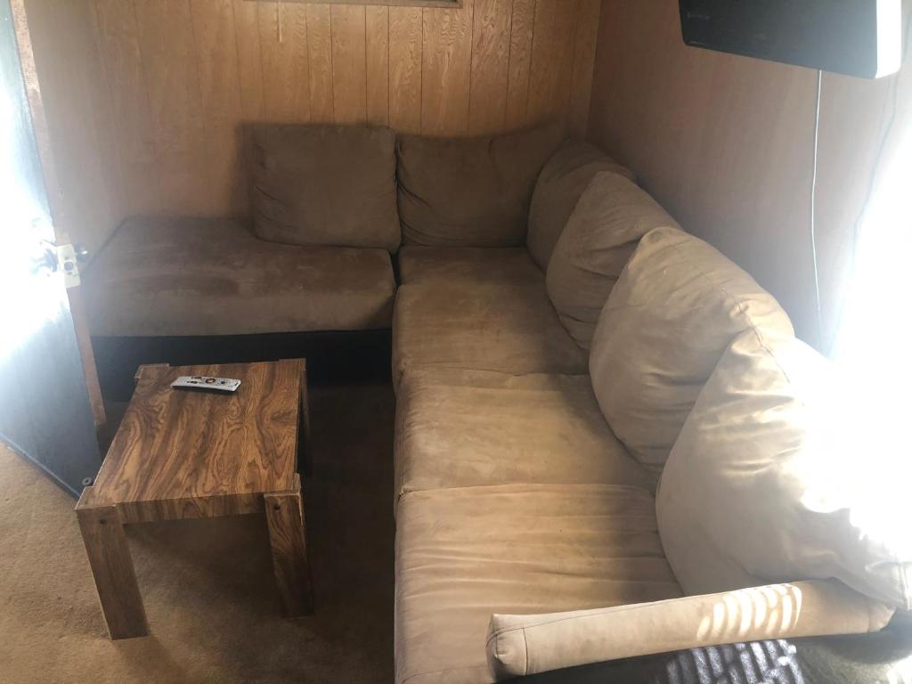 Mountain View Cabins - Deluxe Double Room
