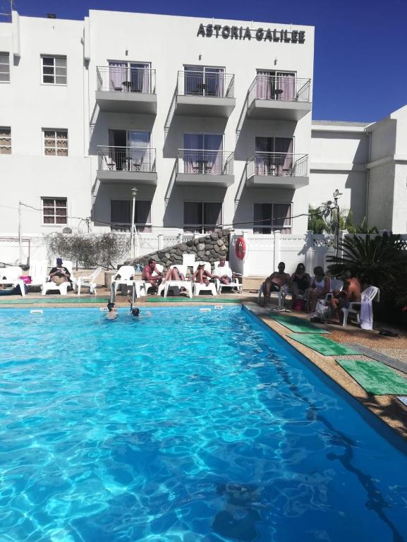 Bazén v ubytování Astoria Galilee Hotel nebo v jeho okolí