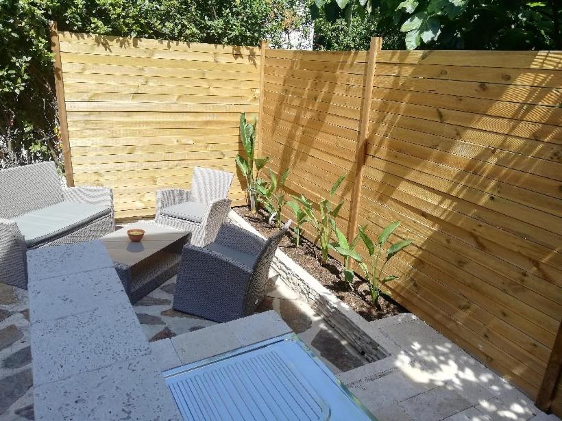 Zahrada ubytování Appartement T2 Rez de villa proche bord de mer