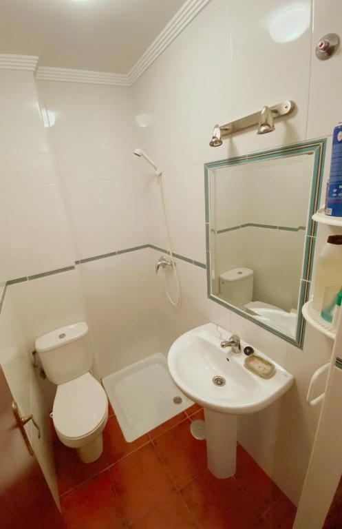 Kúpeľňa v ubytovaní Apartamento de 3 habitaciones espacioso, muy tranquilo y cerca del mar