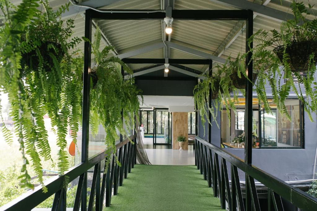 R1 Nimman Hotel Chiangmai - Resim 16