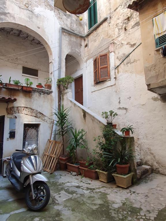 Beach Holiday (near Rome and Napoli) - Casa Con Due Camere Da Letto