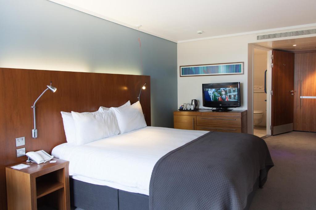 Holiday Inn London Camden Lock, an IHG Hotel - Queen Room - Accessible