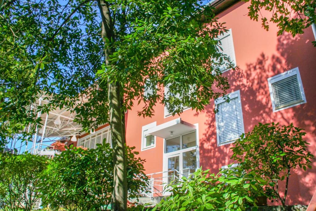 Budova, kde se hotel nachází
