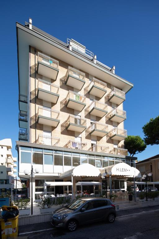 Budova, kde se hotel nachází