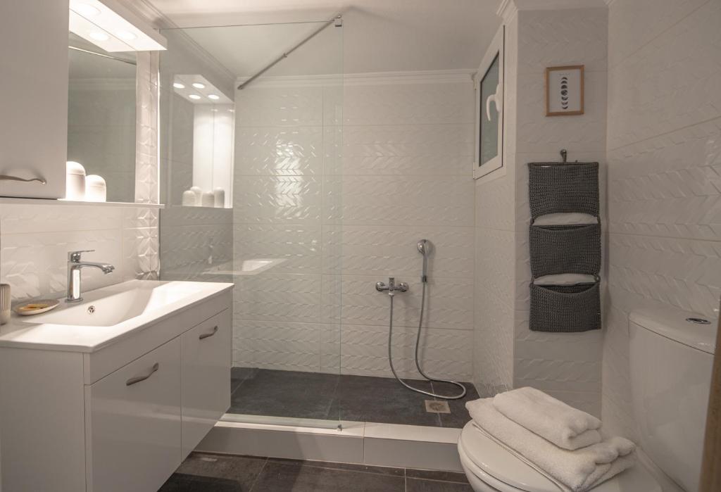 Kúpeľňa v ubytovaní Plato - Acropolis Residence Apartment