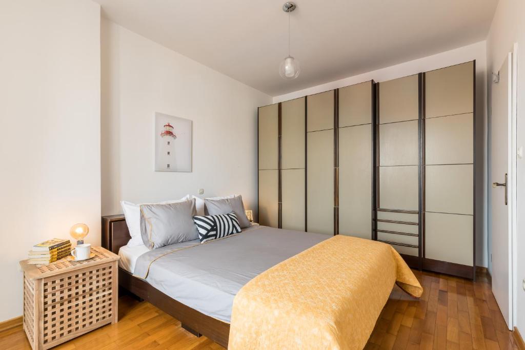 Posteľ alebo postele v izbe v ubytovaní 5th FLOOR Apartment- Harborview
