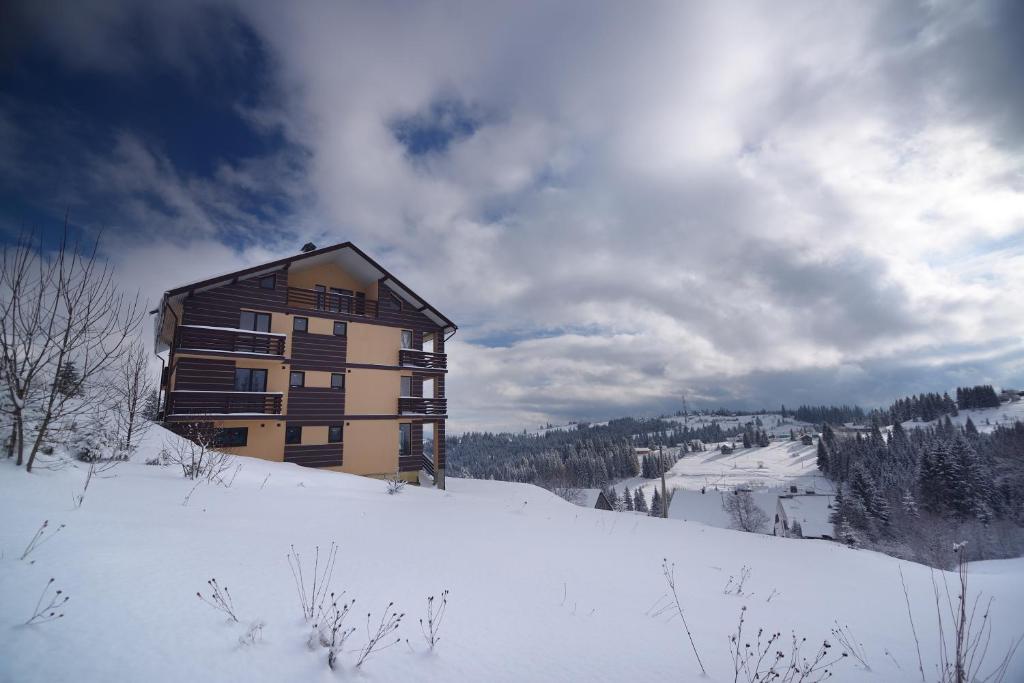 Ozone minihotel v zimě