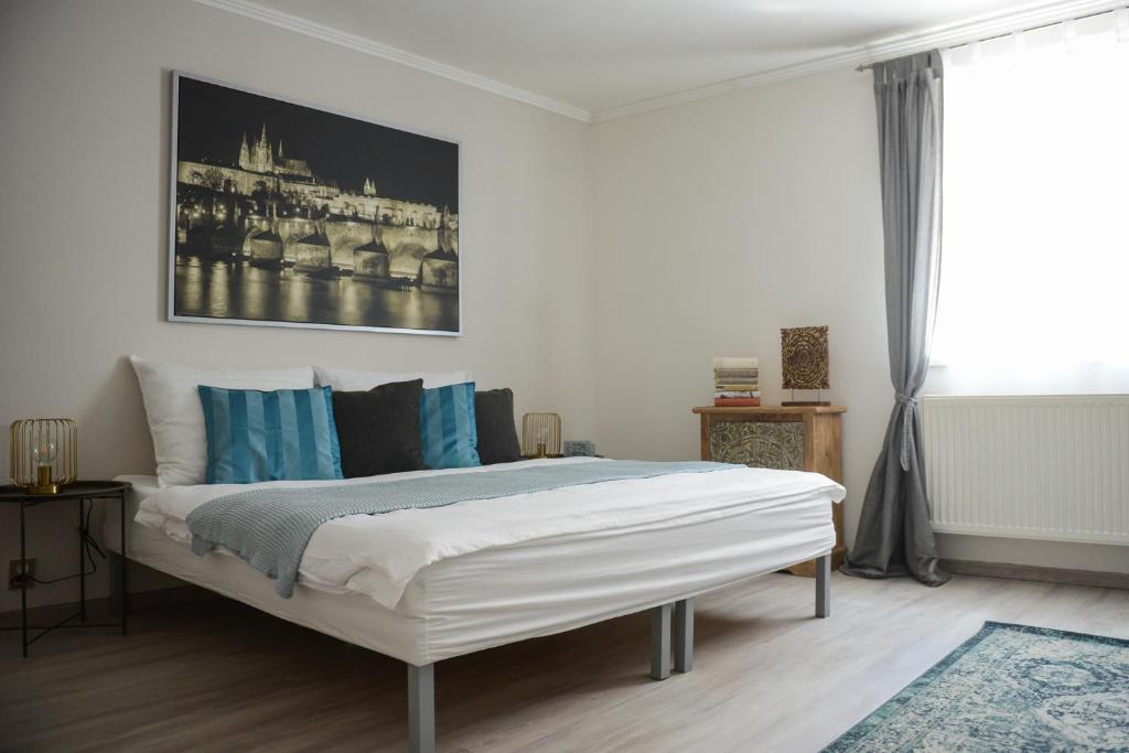 Fano Apartments Old Town Prague - One-Bedroom Apartment