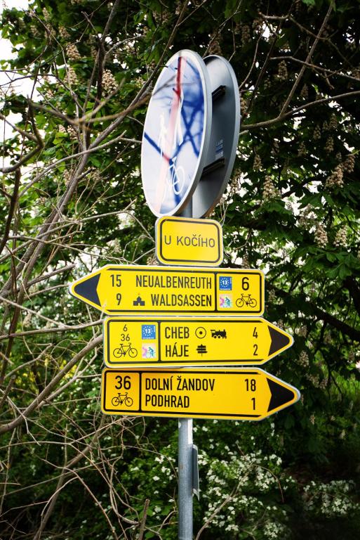Certyfikat, podpis lub inny dokument wystawiony w obiekcie Apartmán Dominhaus