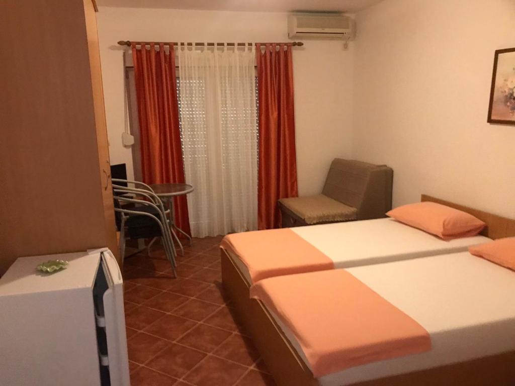 Letto o letti in una camera di Guesthouse MB Knezevic