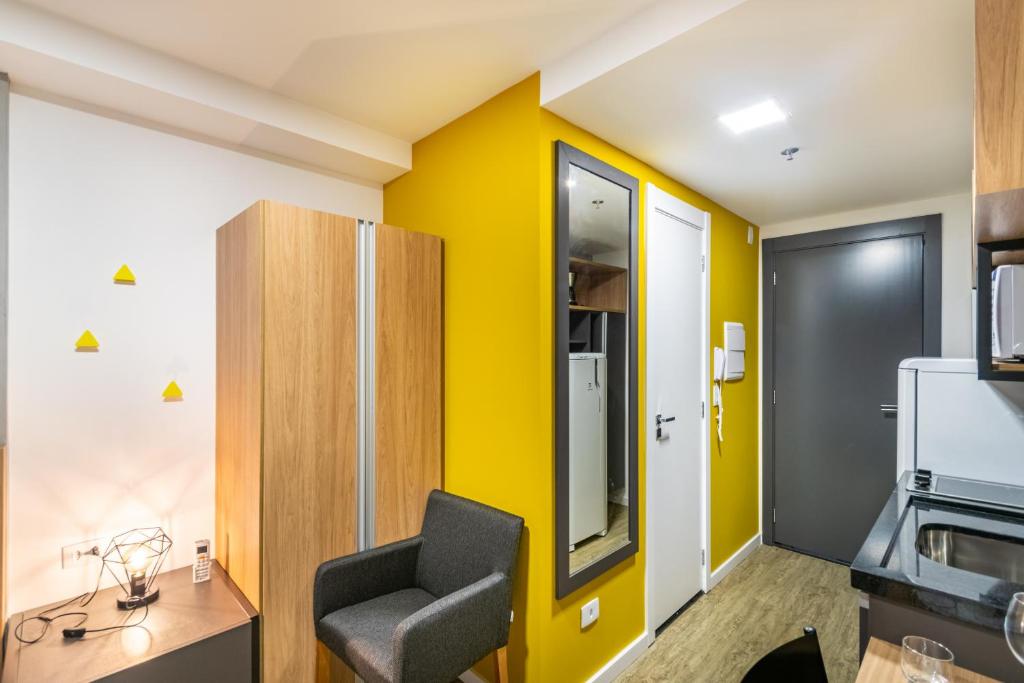  Luxuoso Studio no Centro - AYN004