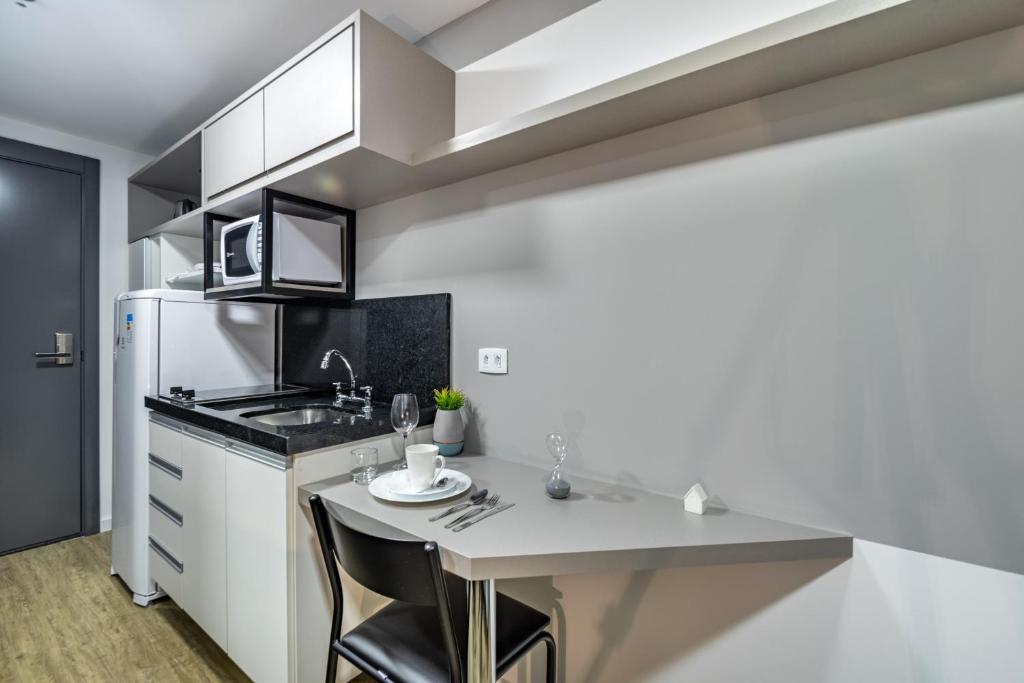  Studio Novo e Confortável - Centro da Cidade - AYN006