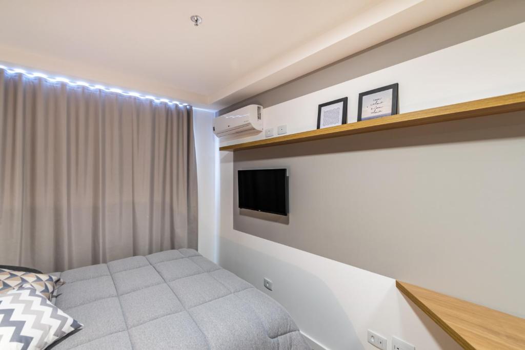  Studio Moscow - Central - AYN007