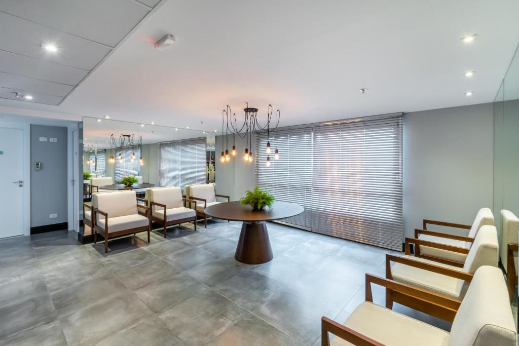 Studio Luxo Casal - Central - AYN009