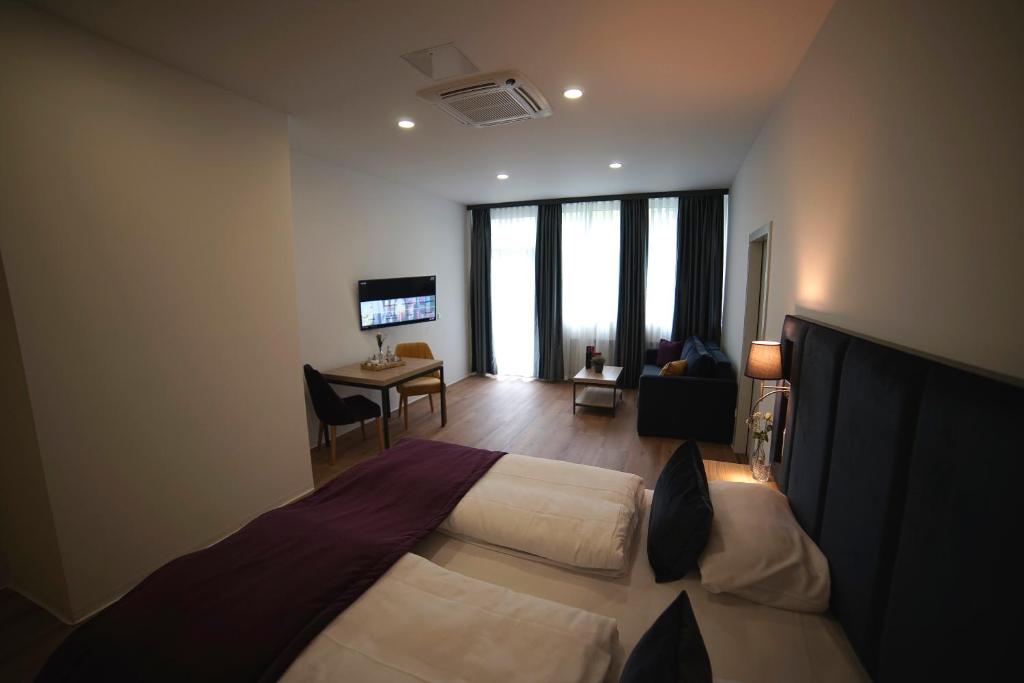 Postel nebo postele na pokoji v ubytování DIWOTEL by Trip Inn Frankfurt Airport Dreieich