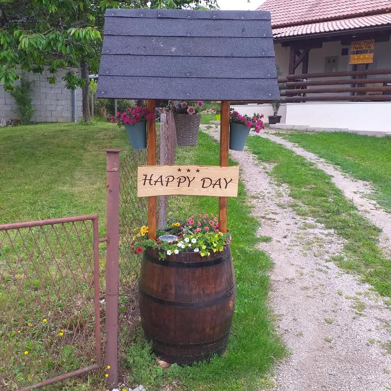 Vonkajšia záhrada v ubytovaní Guest House Happy day