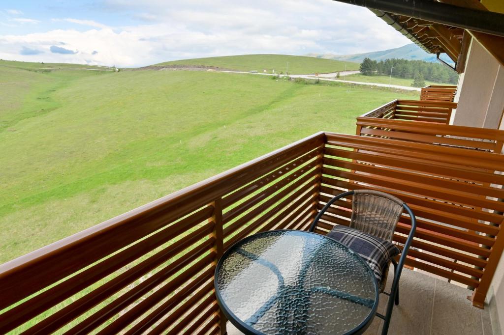 Balkón nebo terasa v ubytování The View Zlatibor Hills