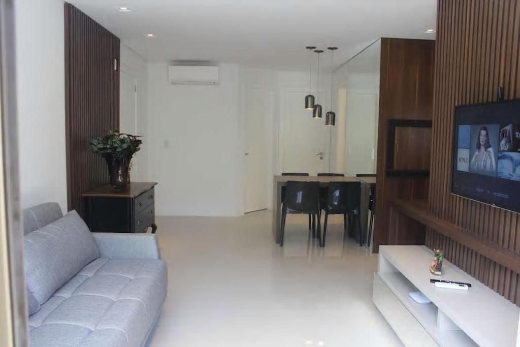  ALLURE 103 - 2 DORM. JUNTO AO LAGO DO NATAL LUZ!